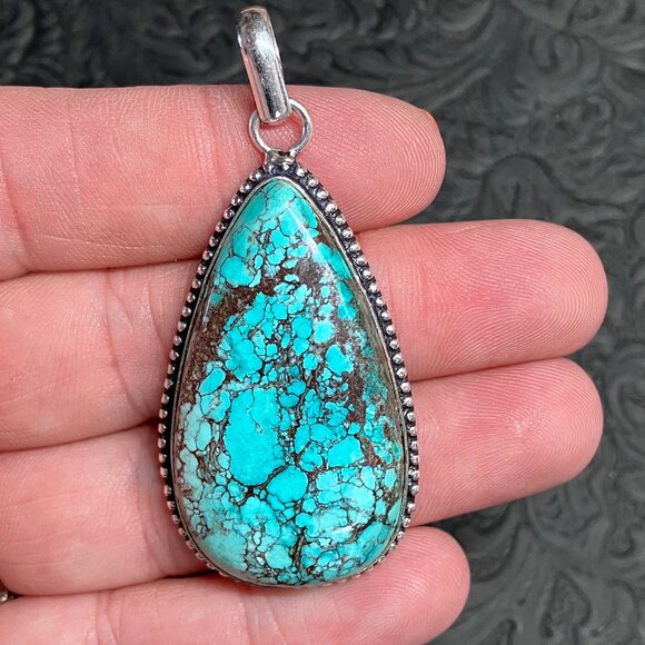 Turquoise Gemstone Pendant Crystal Jewelry - Picture 1 of 10
